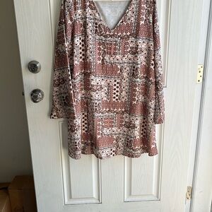 Women's Patterned V-Neck Dress